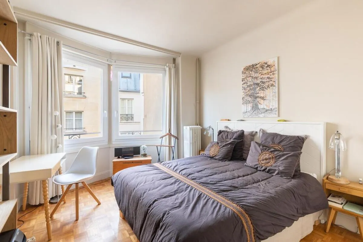 Apartment Copernic- Ci - Apt For 2 P 10 Min From Arc De Triomphe Paris France